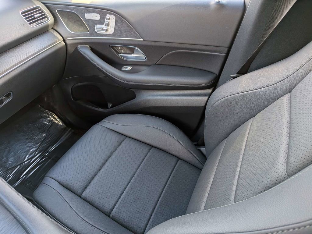 Used 2025 Mercedes-Benz GLE 350 4MATIC image 17