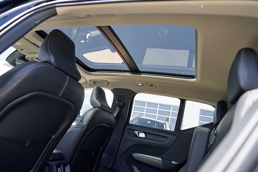 New 2026 Volvo XC40 B5 Plus AWD/4WD image 21