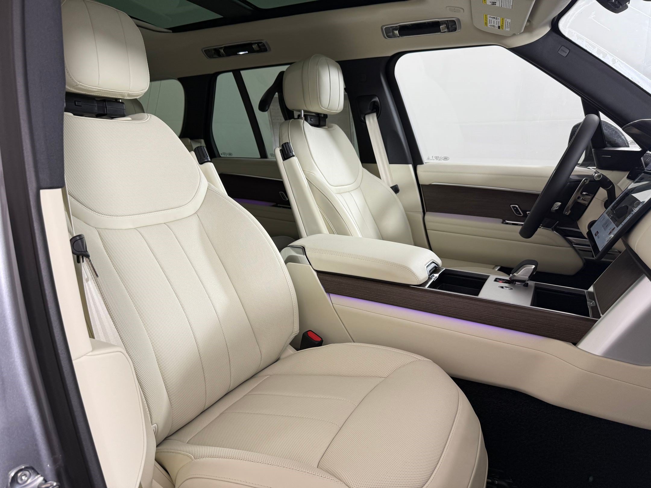 New 2026 Land Rover Range Rover SE AWD/4WD image 24
