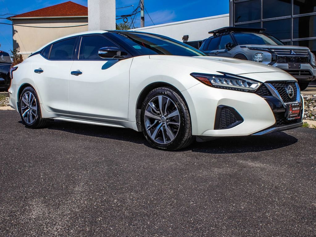Used 2020 Nissan Maxima 3.5 SV w/ Floor Mat Group FWD image 3