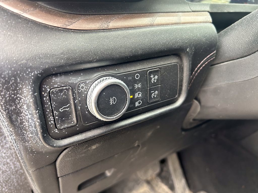 Used 2021 Ford Explorer Platinum w/ Equipment Group 601A image 11