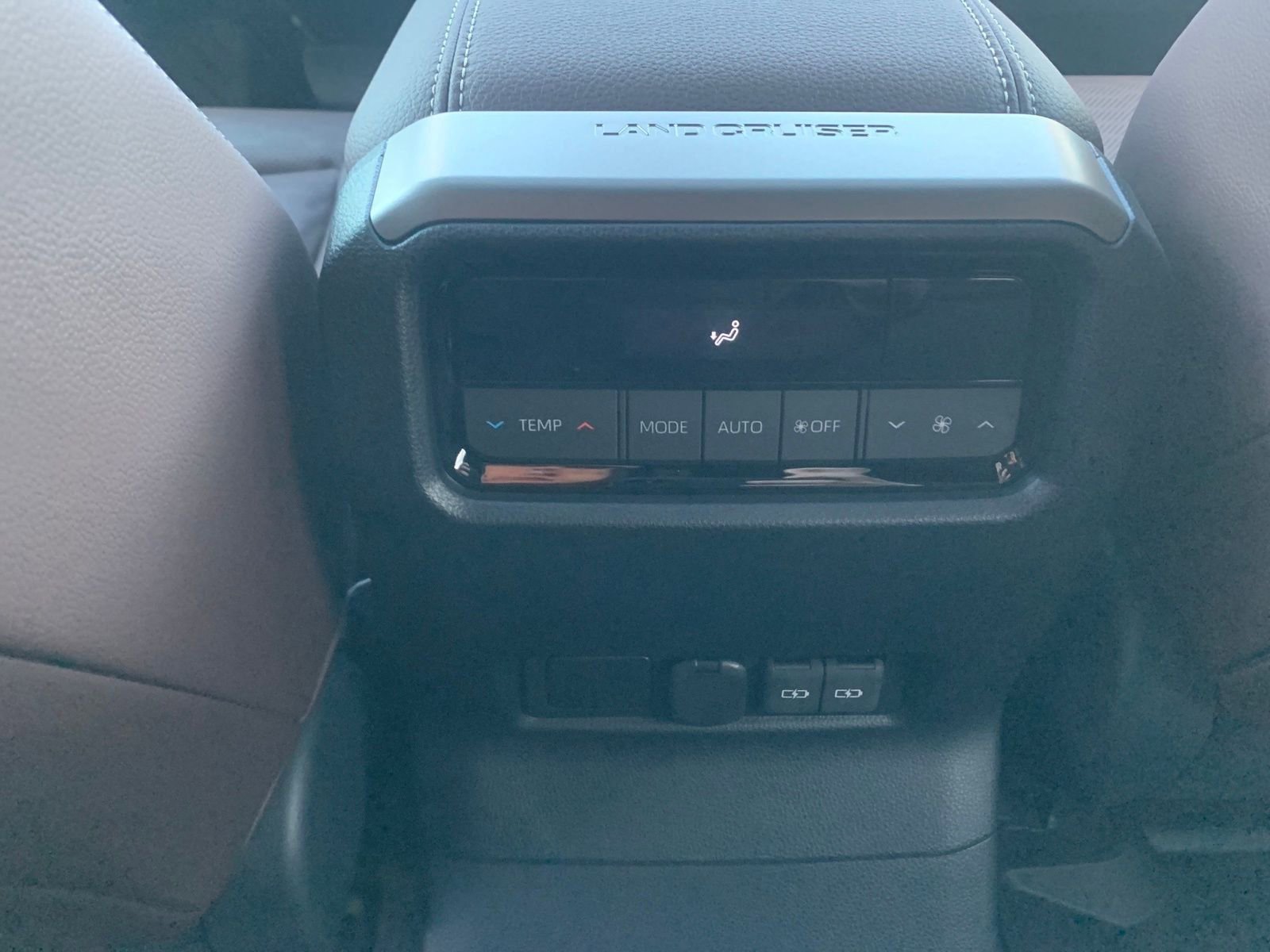 Used 2026 Toyota Land Cruiser image 27