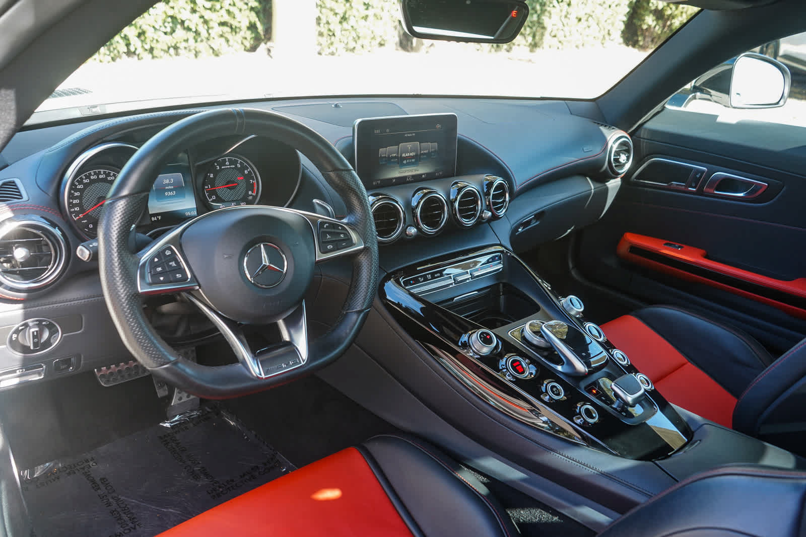 Used 2017 Mercedes-Benz AMG GT Coupe image 12