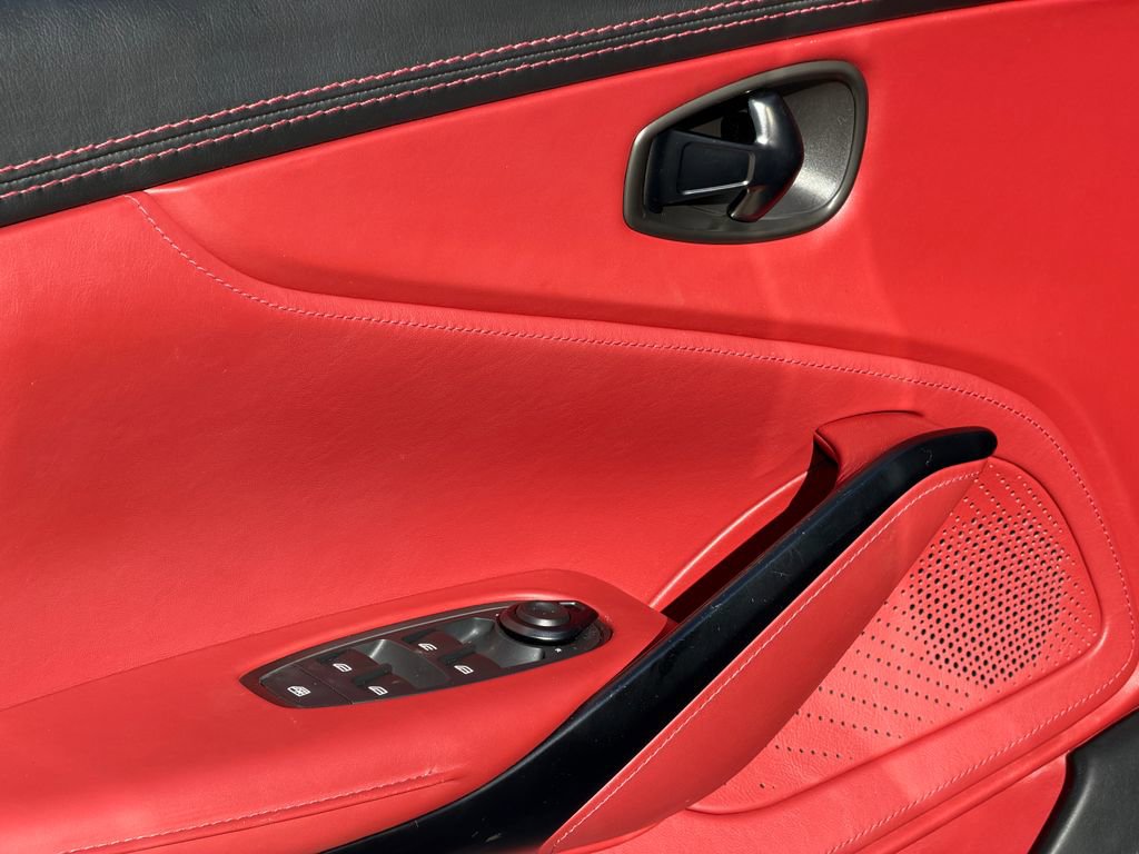 Used 2021 Aston Martin DBX image 23