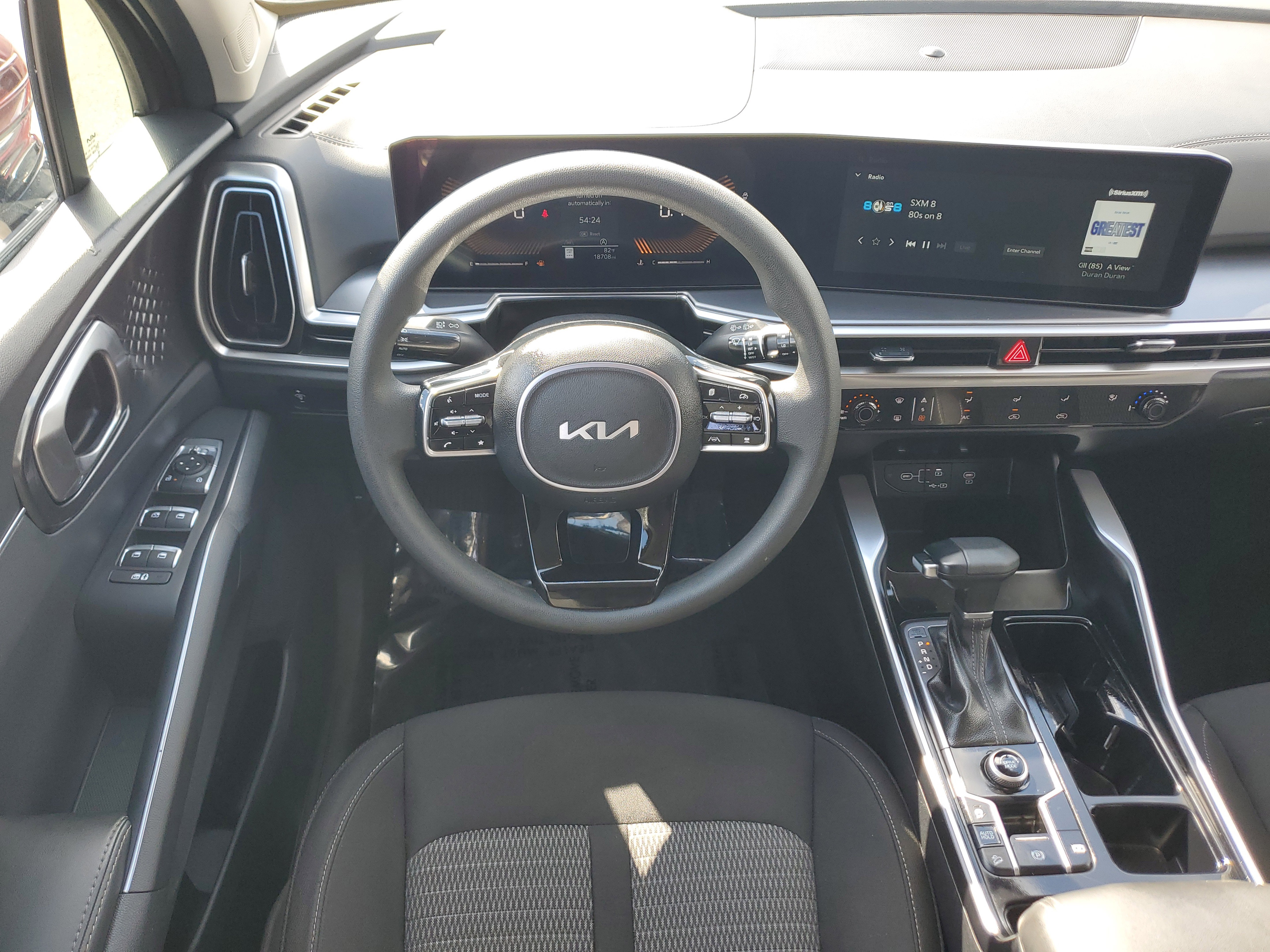 Used 2024 Kia Sorento LX image 19