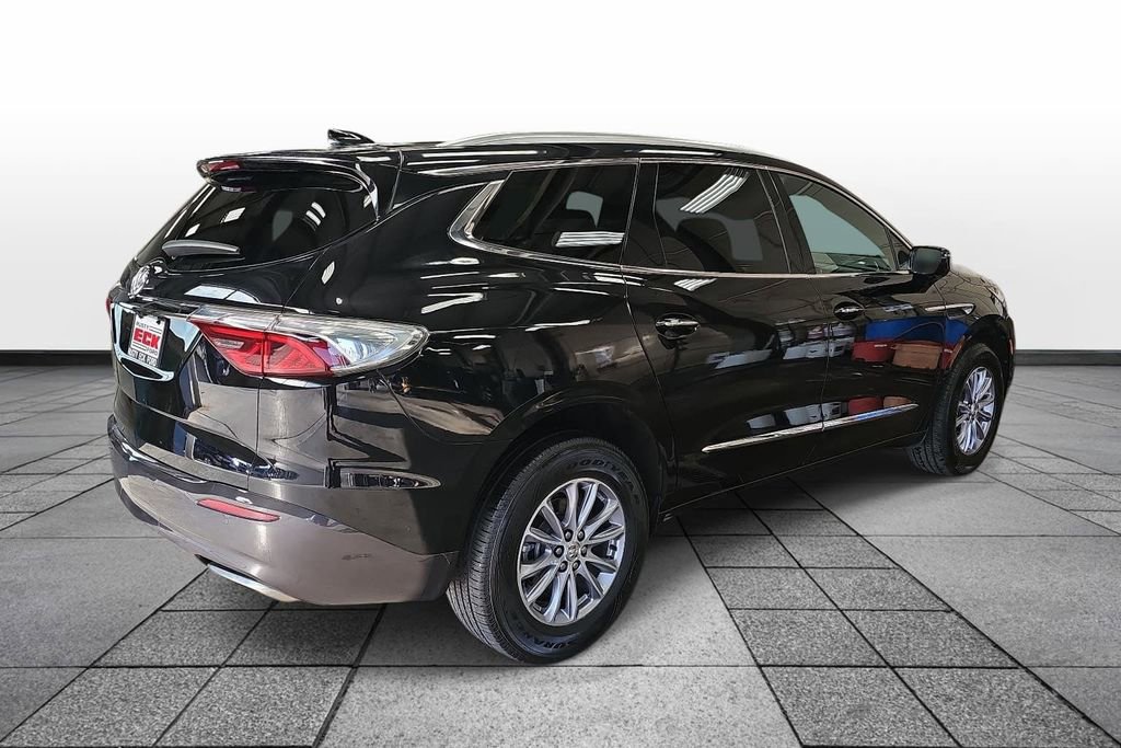 Used 2024 Buick Enclave Premium AWD/4WD image 5