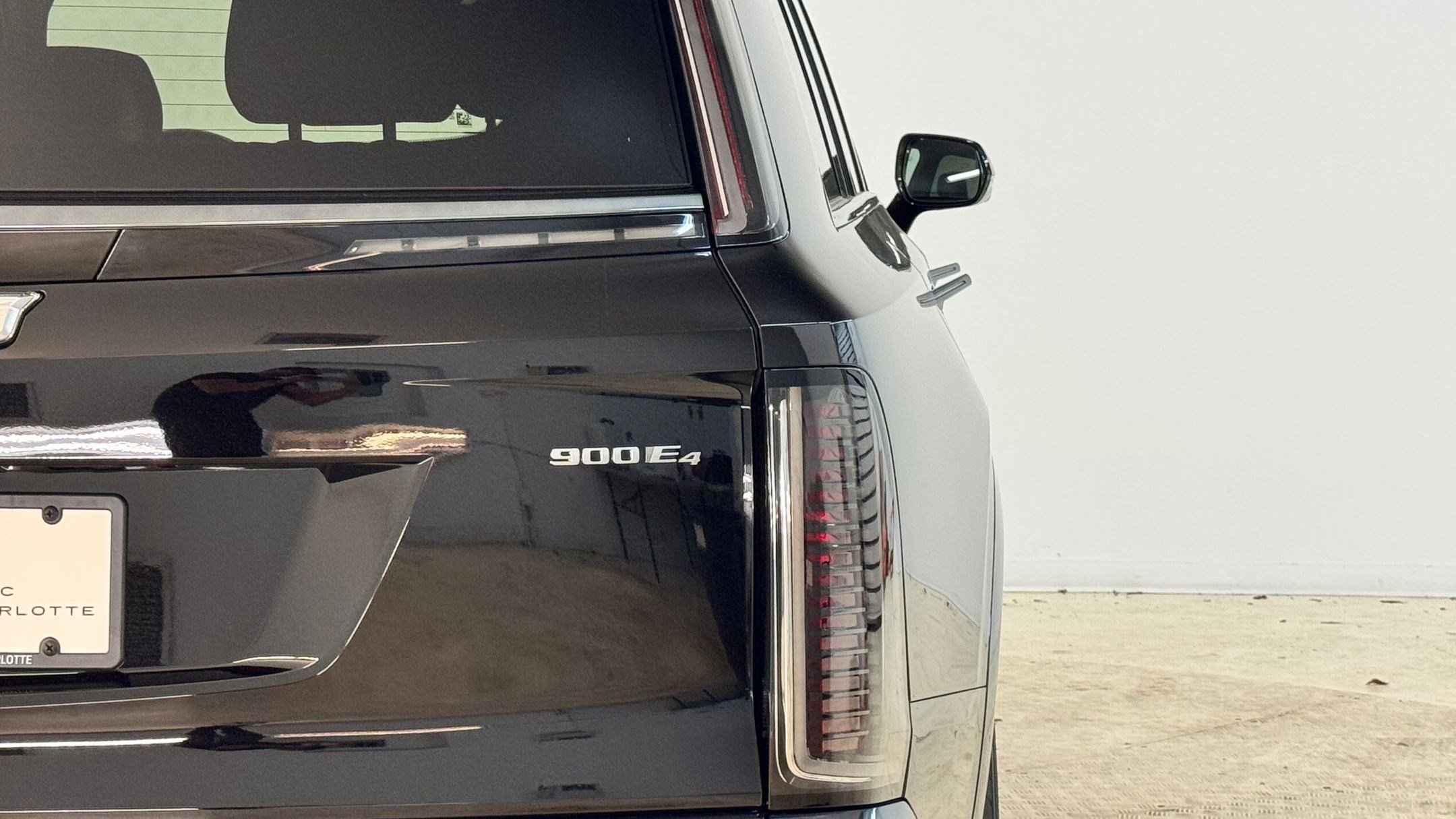 New 2026 Cadillac Vistiq Sport image 13