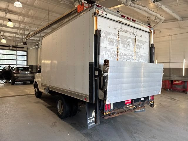 Used 2009 Chevrolet Express 3500 RWD image 6