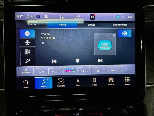 Used 2021 Jeep Grand Cherokee L Limited AWD/4WD image 15