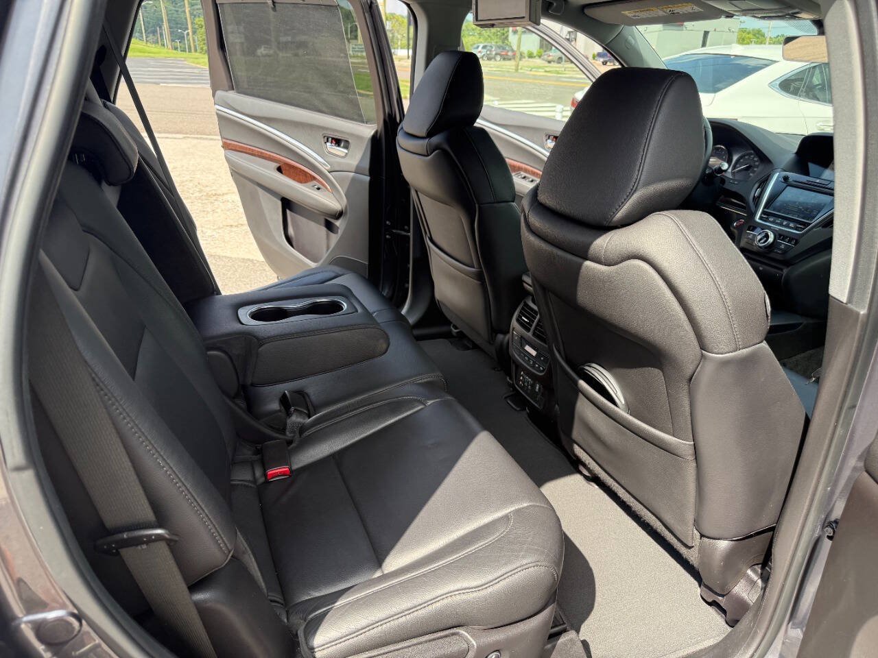 Used 2017 Acura MDX w/ Tech & Entertainment Packag AWD/4WD image 14