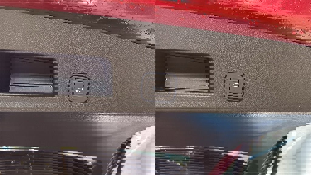 New 2026 GMC Acadia Denali w/ Super Cruise Package image 17