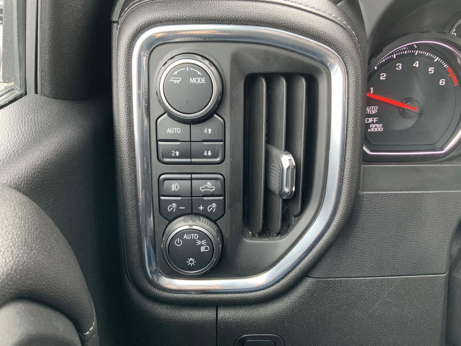 Used 2021 Chevrolet Silverado 1500 RST image 30