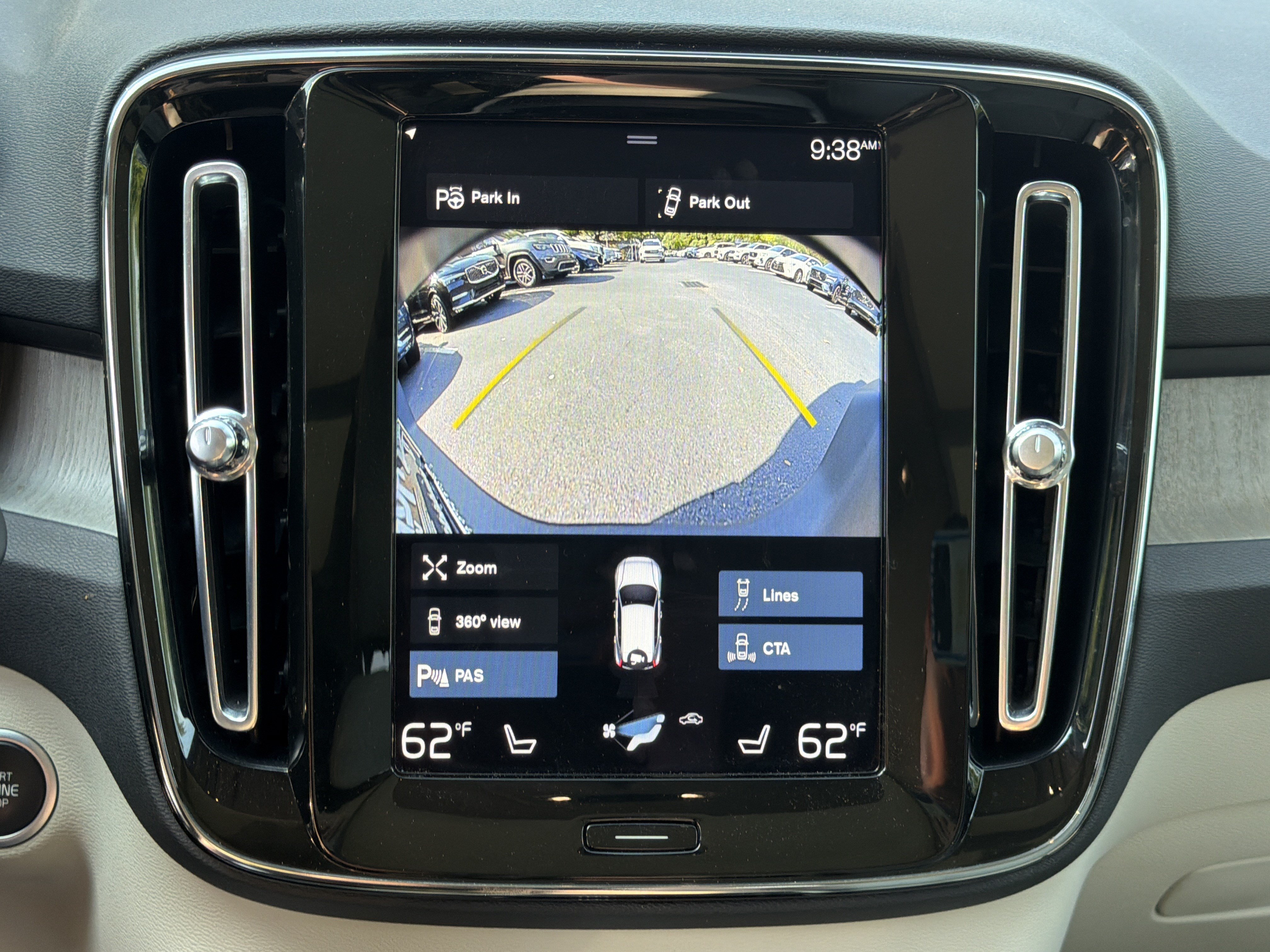 Certified 2022 Volvo XC40 T5 Inscription w/ Advanced Package AWD/4WD image 25