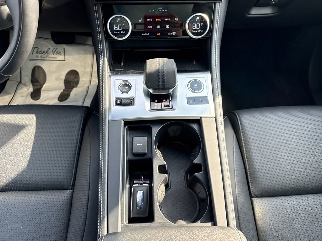 Used 2026 Jaguar F-PACE R-Dynamic S image 25
