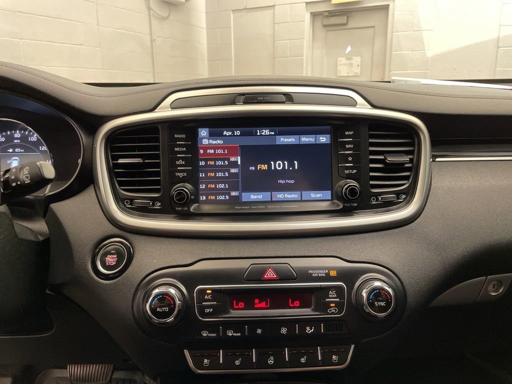 Used 2019 Kia Sorento SX w/ SX Touring Package image 15