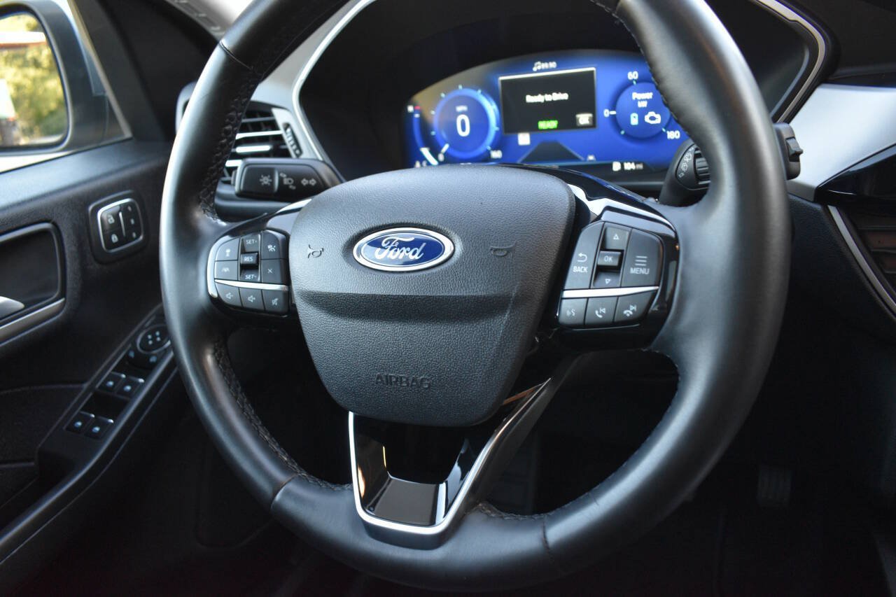 Used 2021 Ford Escape SEL w/ Technology Package FWD image 26