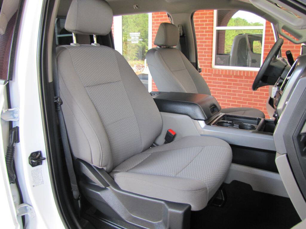 Used 2022 Ford F250 XLT w/ Black Appearance Package image 22