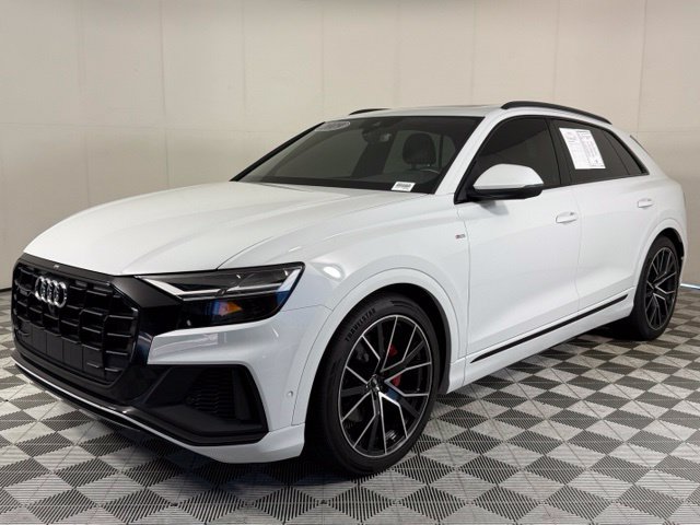 Used 2019 Audi Q8 Premium Plus w/ Premium Plus AWD/4WD image 2