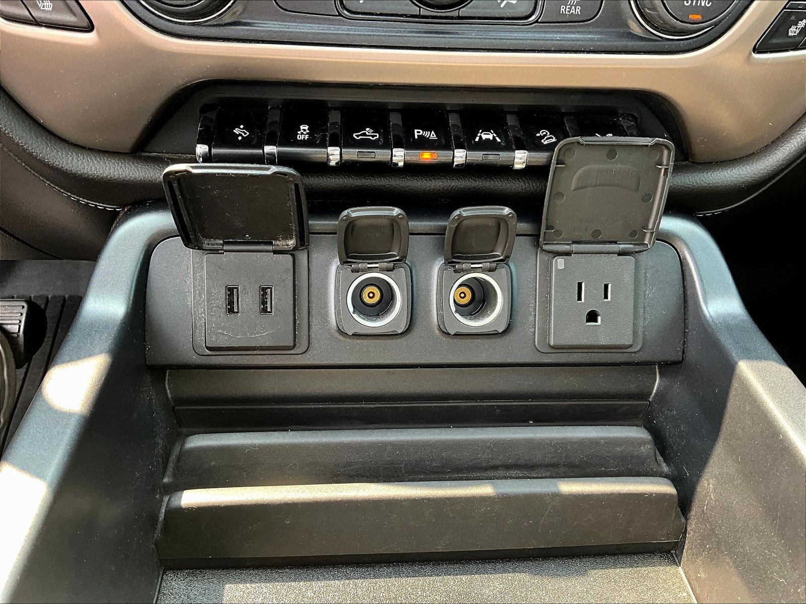 Used 2018 GMC Sierra 1500 Denali w/ Denali Ultimate Package AWD/4WD image 17
