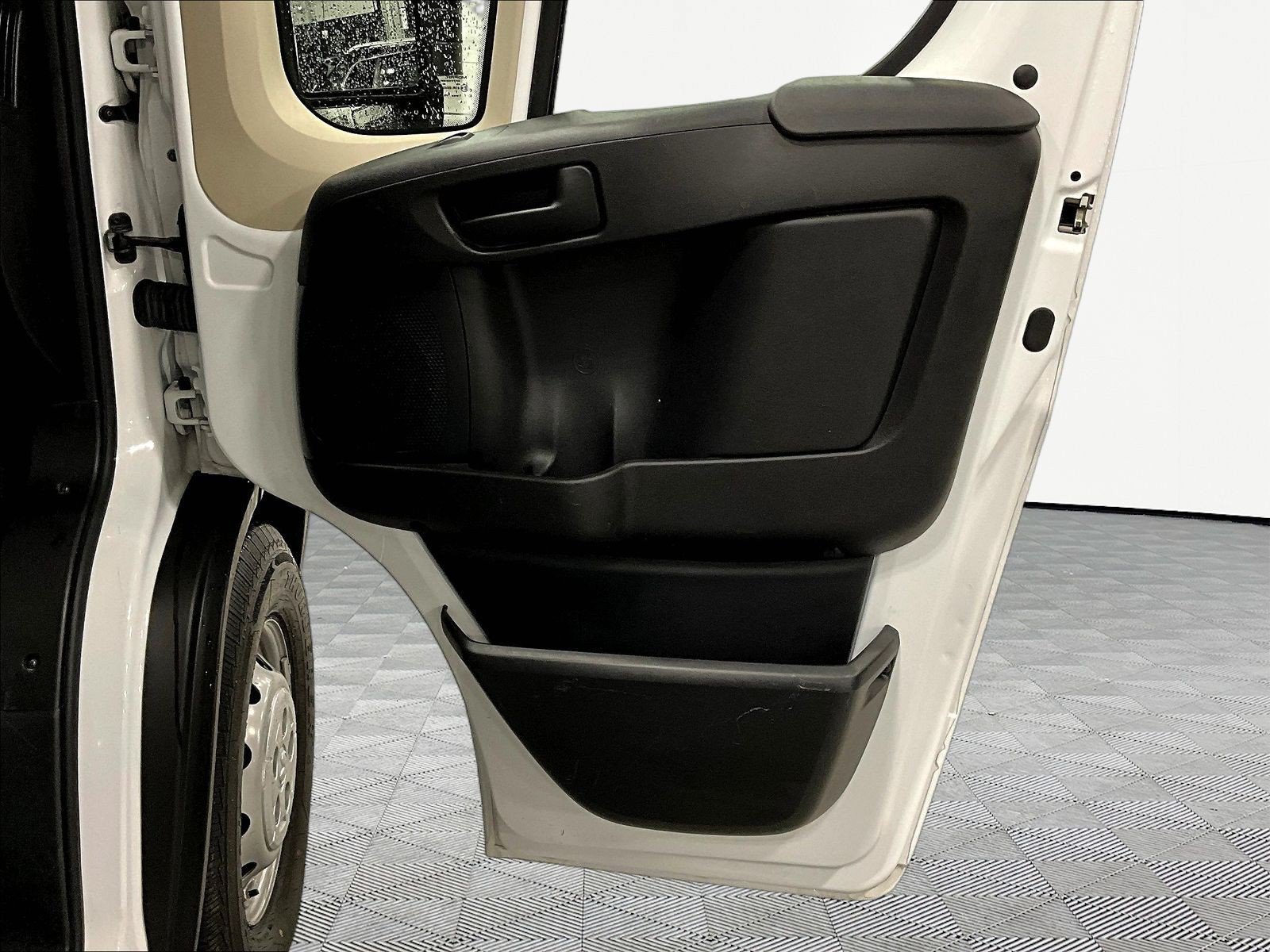 Used 2019 RAM ProMaster 2500 w/ Interior Convenience Group FWD image 26