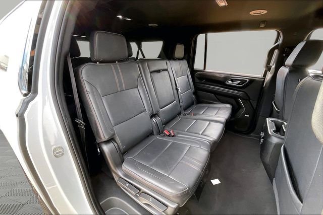 Used 2024 Chevrolet Suburban RST image 17