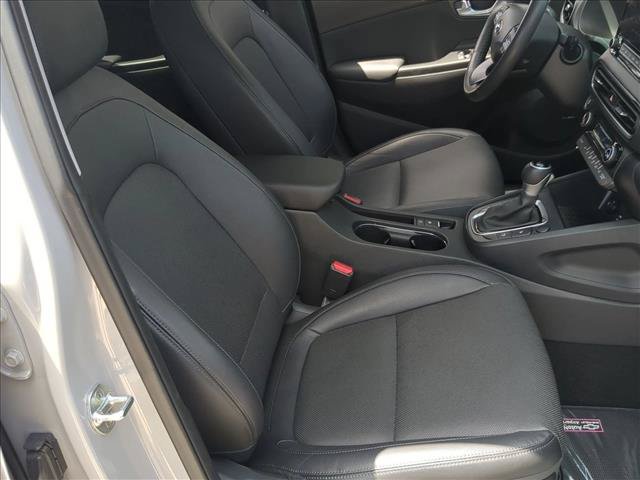Used 2023 Hyundai Kona Limited w/ Cargo Package FWD image 21