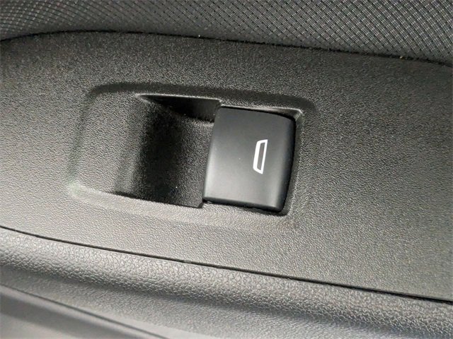 Certified 2023 Chevrolet Equinox RS w/ RS Leather Package image 37