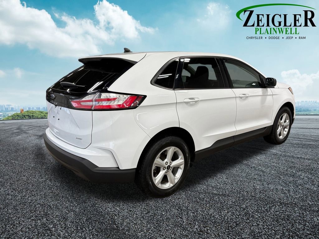 Used 2024 Ford Edge SE w/ Cargo Accessory Package image 9
