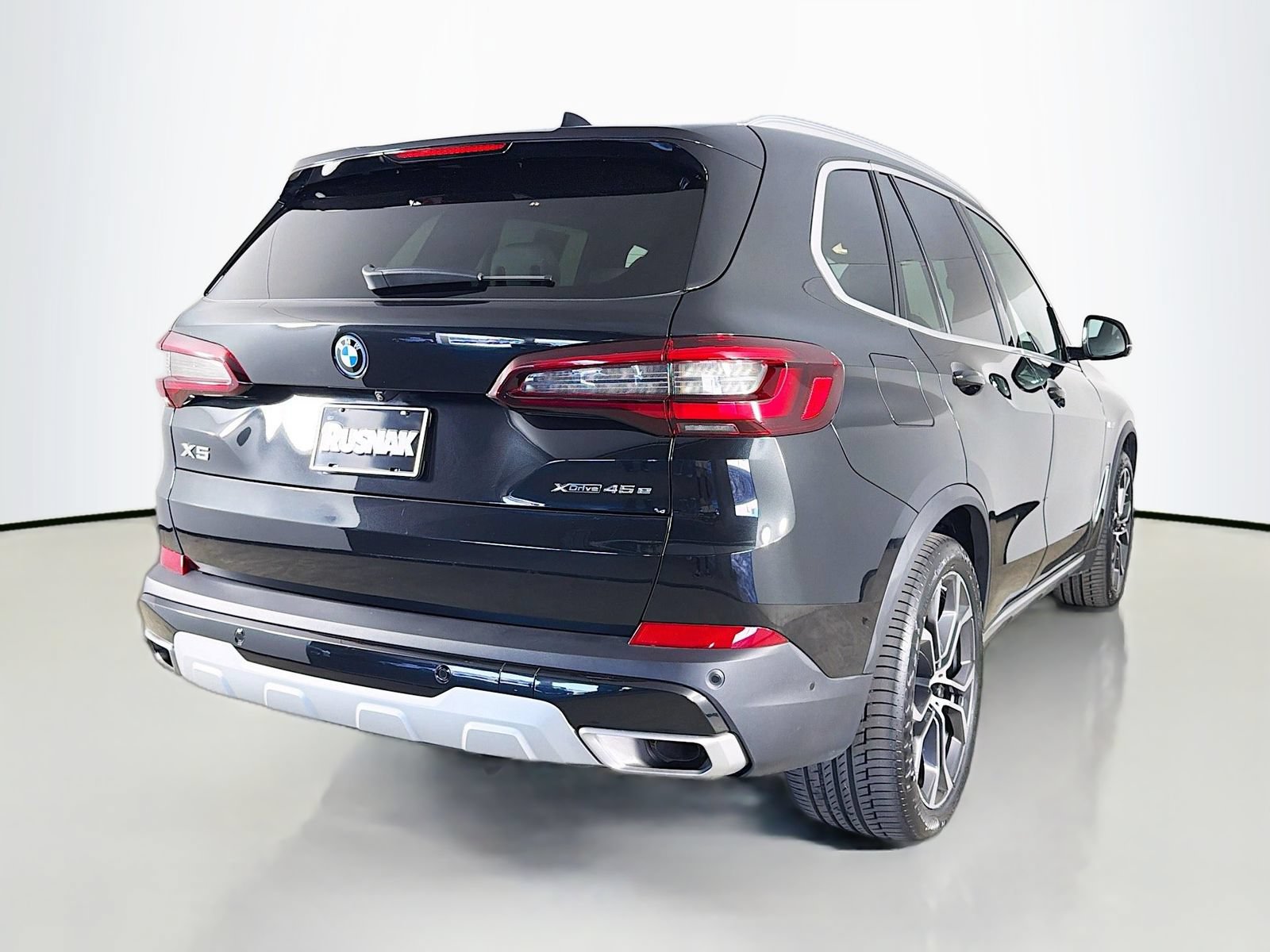 Certified 2023 BMW X5 xDrive45e w/ Parking Assistance Package AWD/4WD image 7