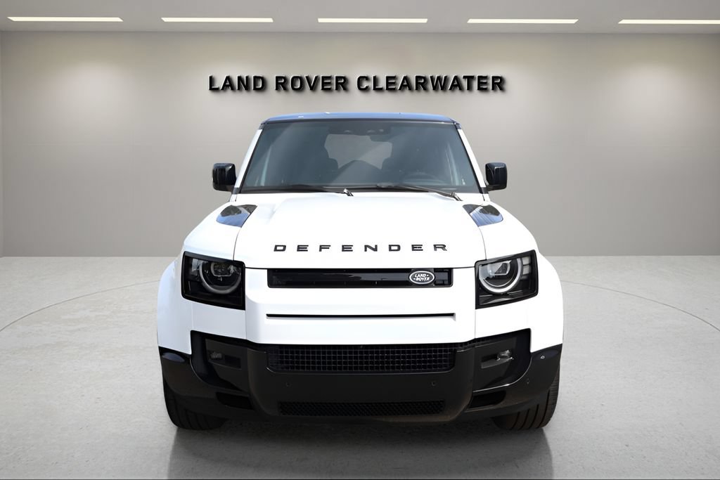 New 2026 Land Rover Defender 130 X-Dynamic SE AWD/4WD image 8