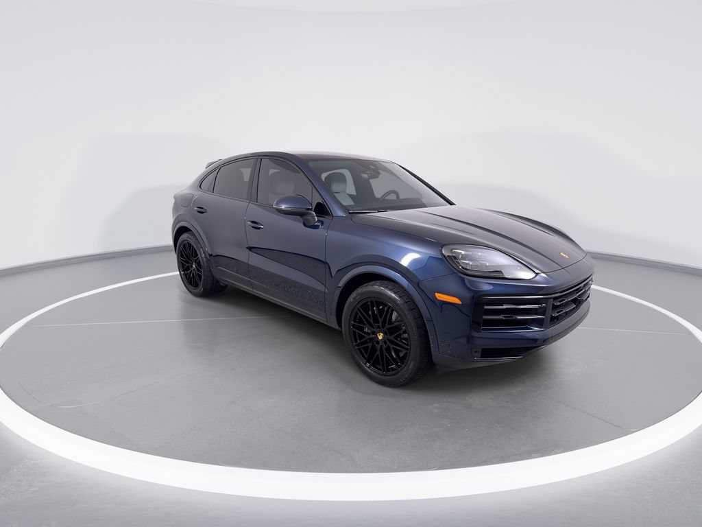 Used 2024 Porsche Cayenne Coupe AWD/4WD image 2