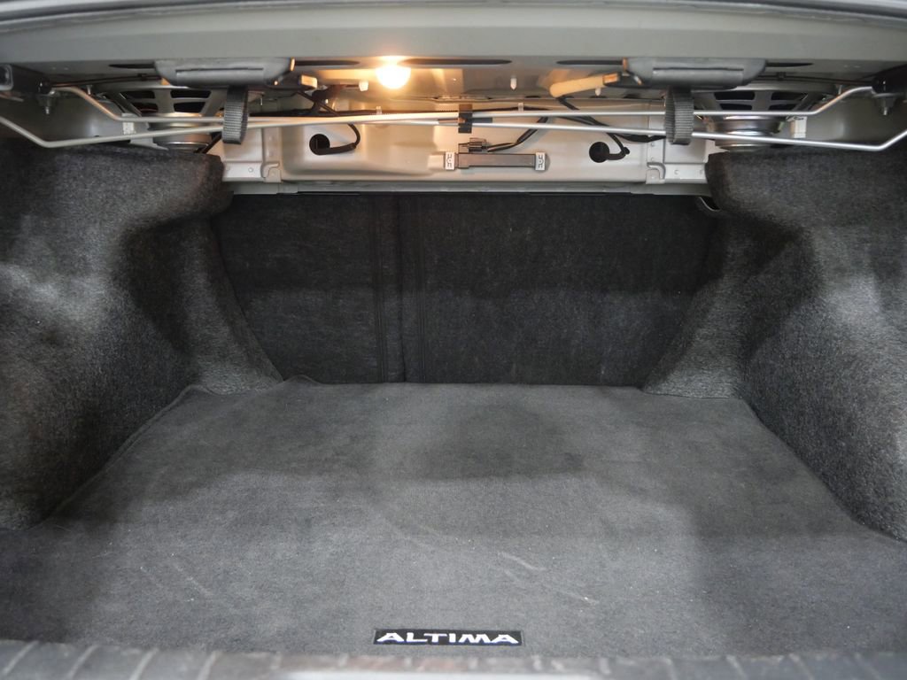 Used 2024 Nissan Altima 2.5 SV image 24