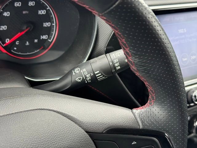 Used 2021 Chevrolet TrailBlazer RS w/ Technology Package image 28