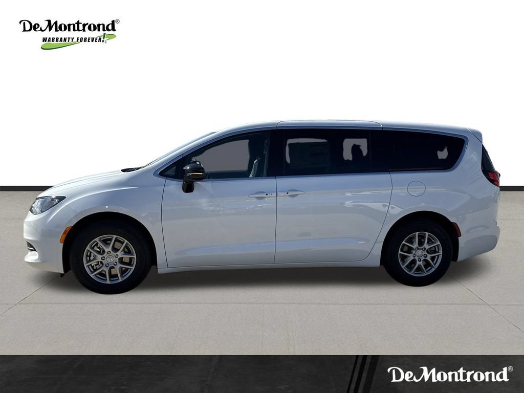 New 2026 Chrysler Voyager LX FWD image 9
