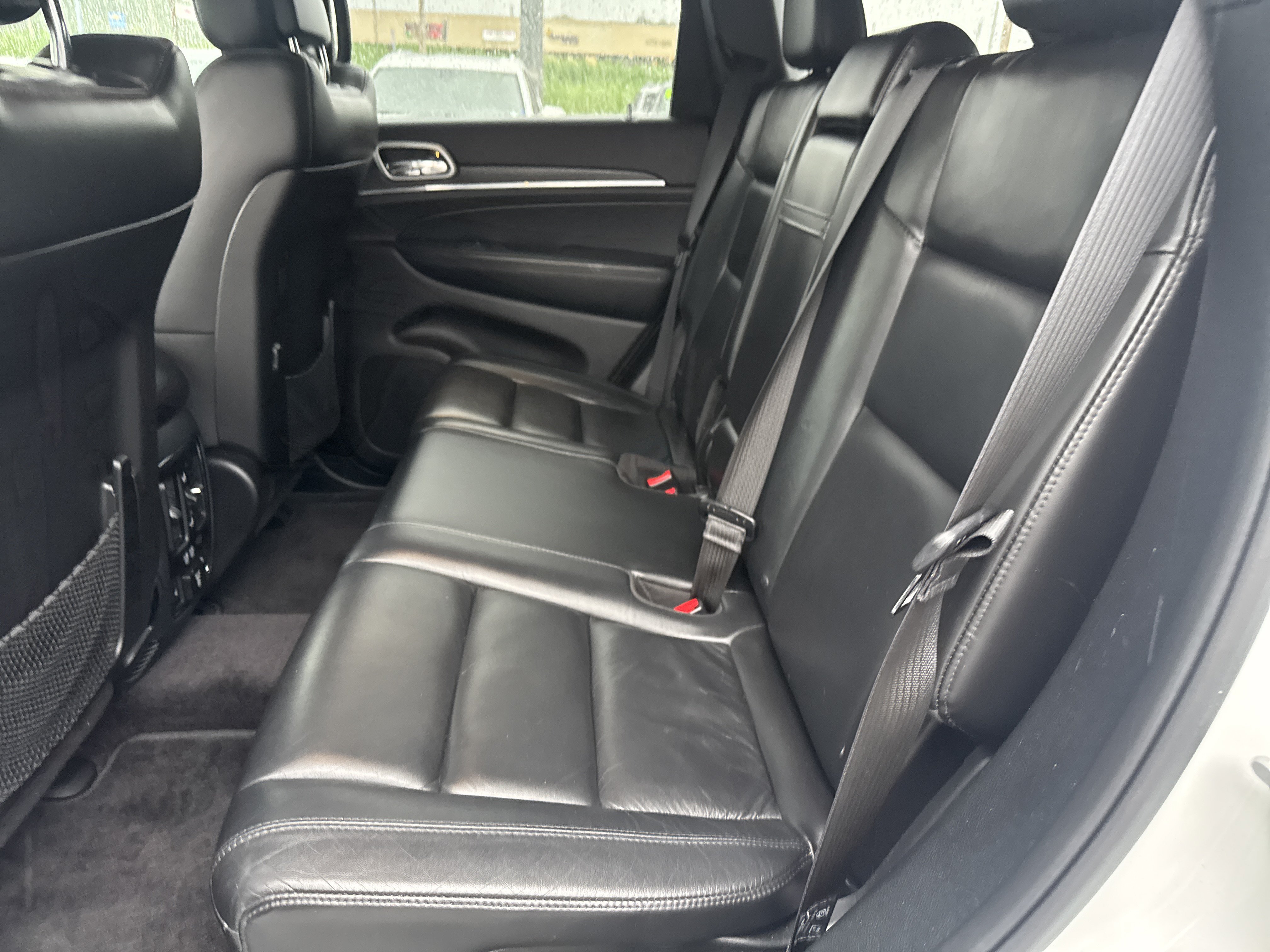 Used 2018 Jeep Grand Cherokee Limited AWD/4WD image 13