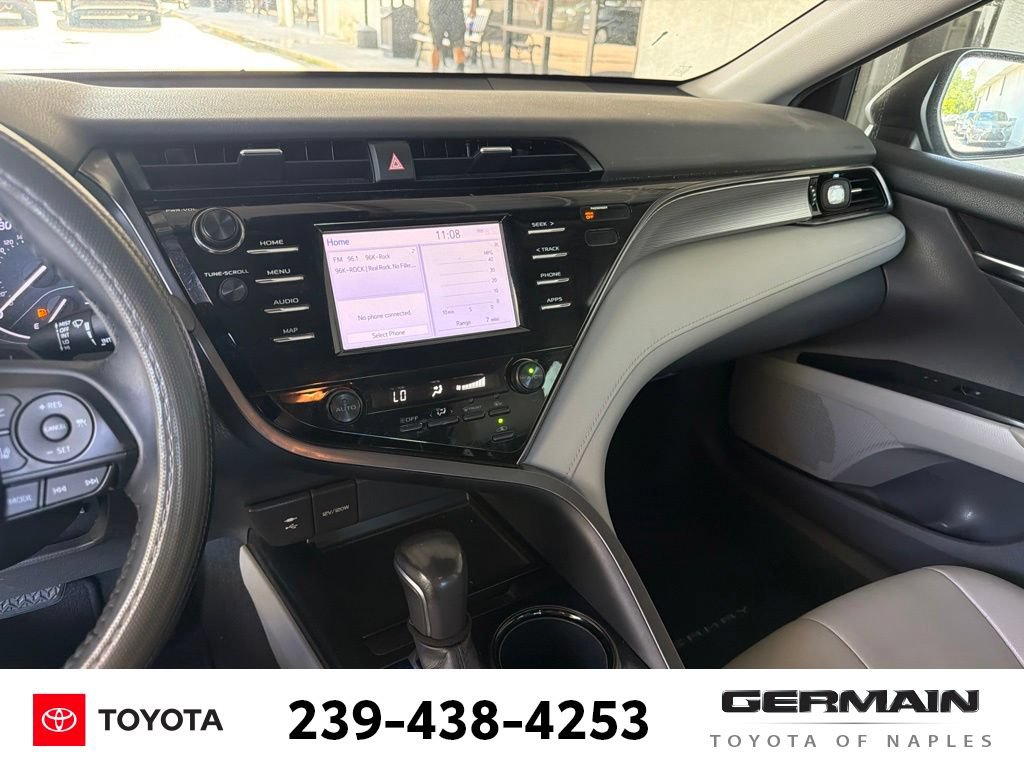 Used 2019 Toyota Camry SE w/ Convenience Package FWD image 16