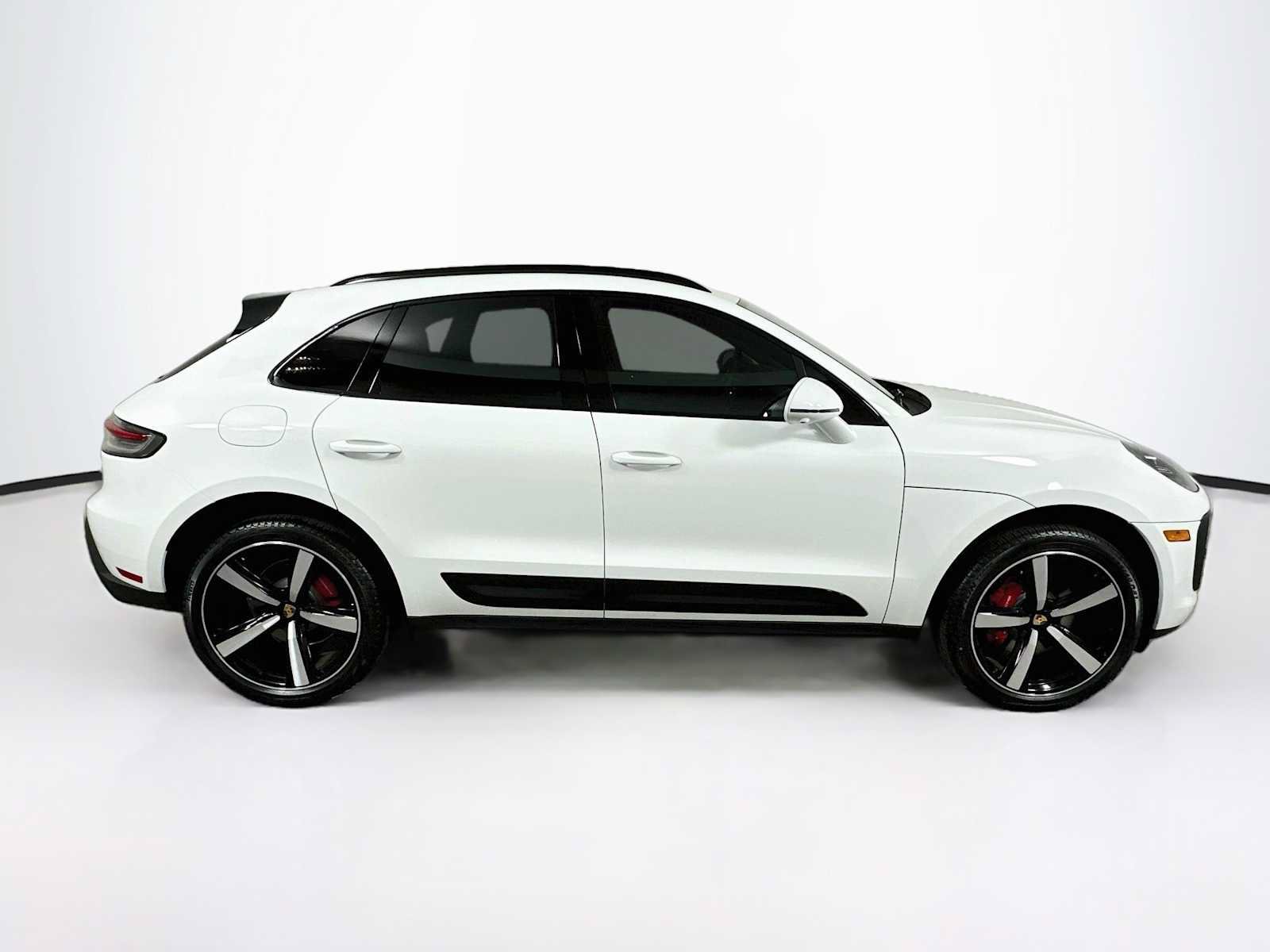 Certified 2025 Porsche Macan S AWD/4WD image 8