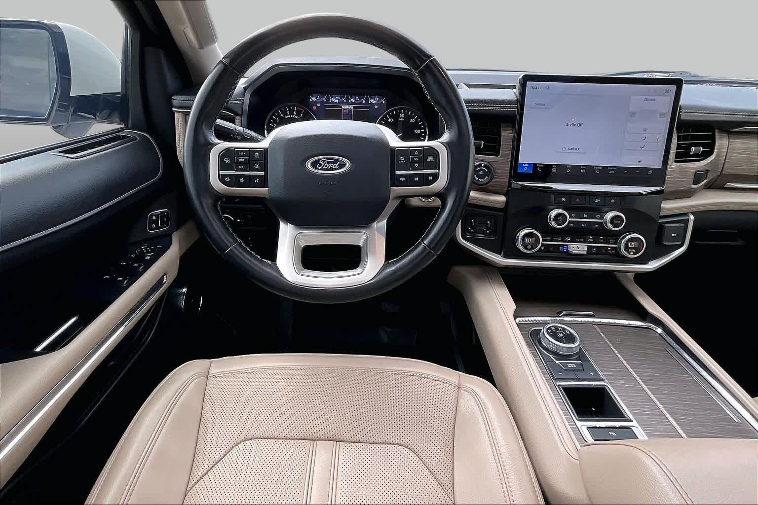 Used 2023 Ford Expedition Limited RWD image 6
