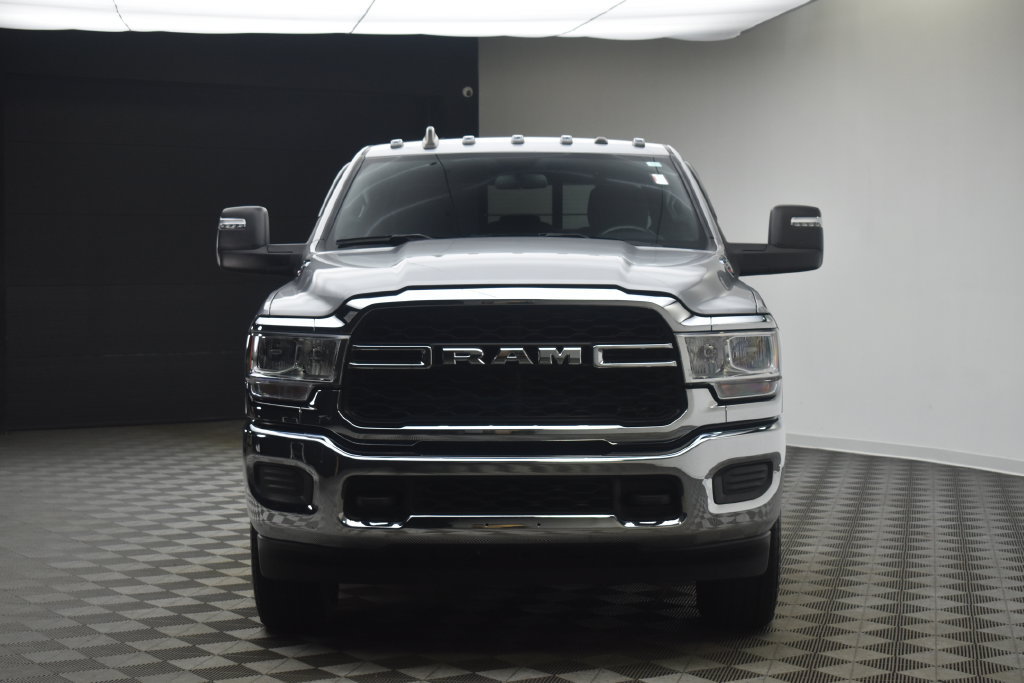 Used 2024 RAM 2500 Tradesman w/ Chrome Appearance Group AWD/4WD image 15