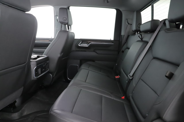 Used 2025 GMC Sierra 2500 SLT AWD/4WD image 32