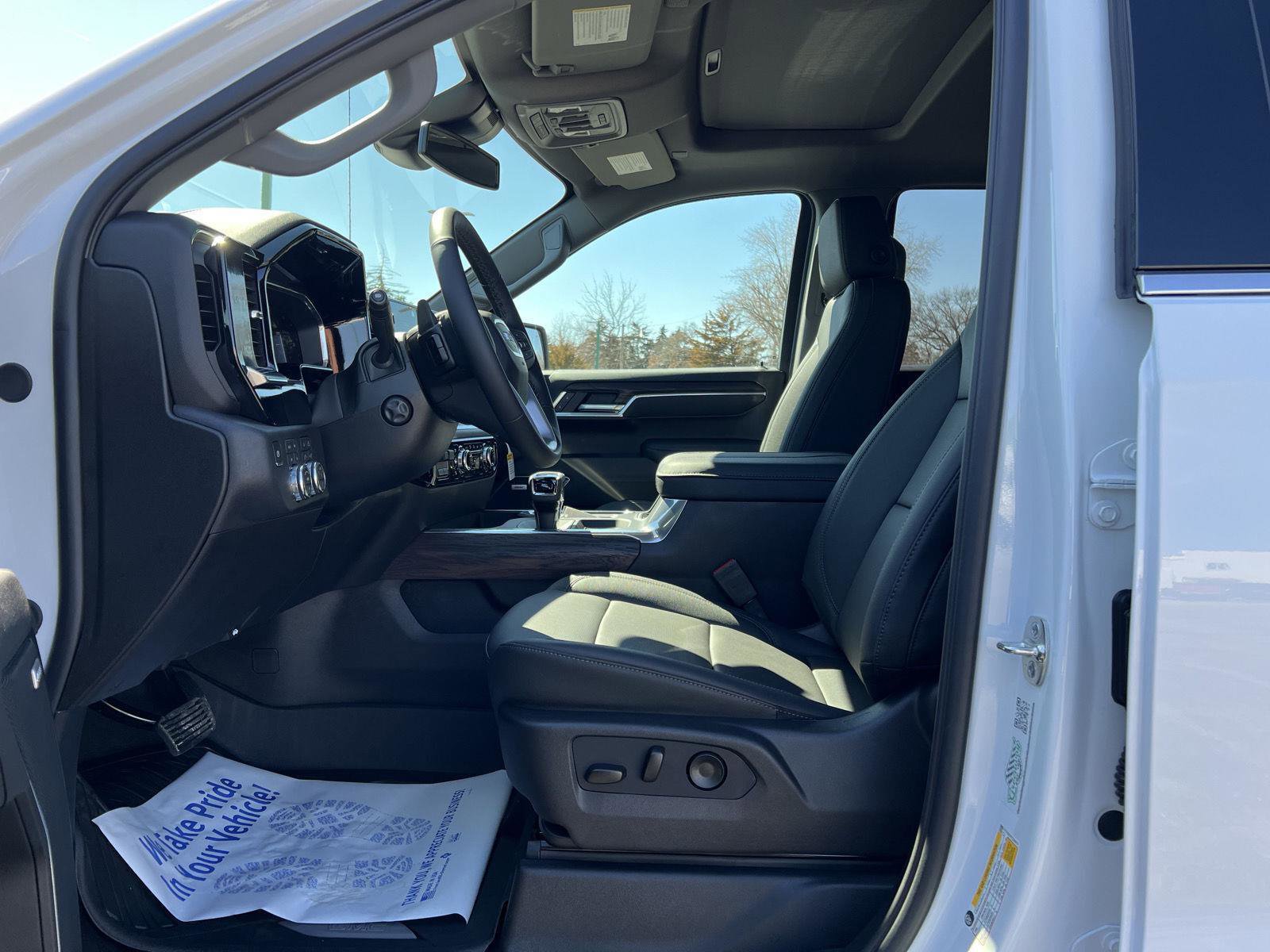 New 2026 GMC Sierra 1500 SLT w/ SLT Premium Plus Package image 22