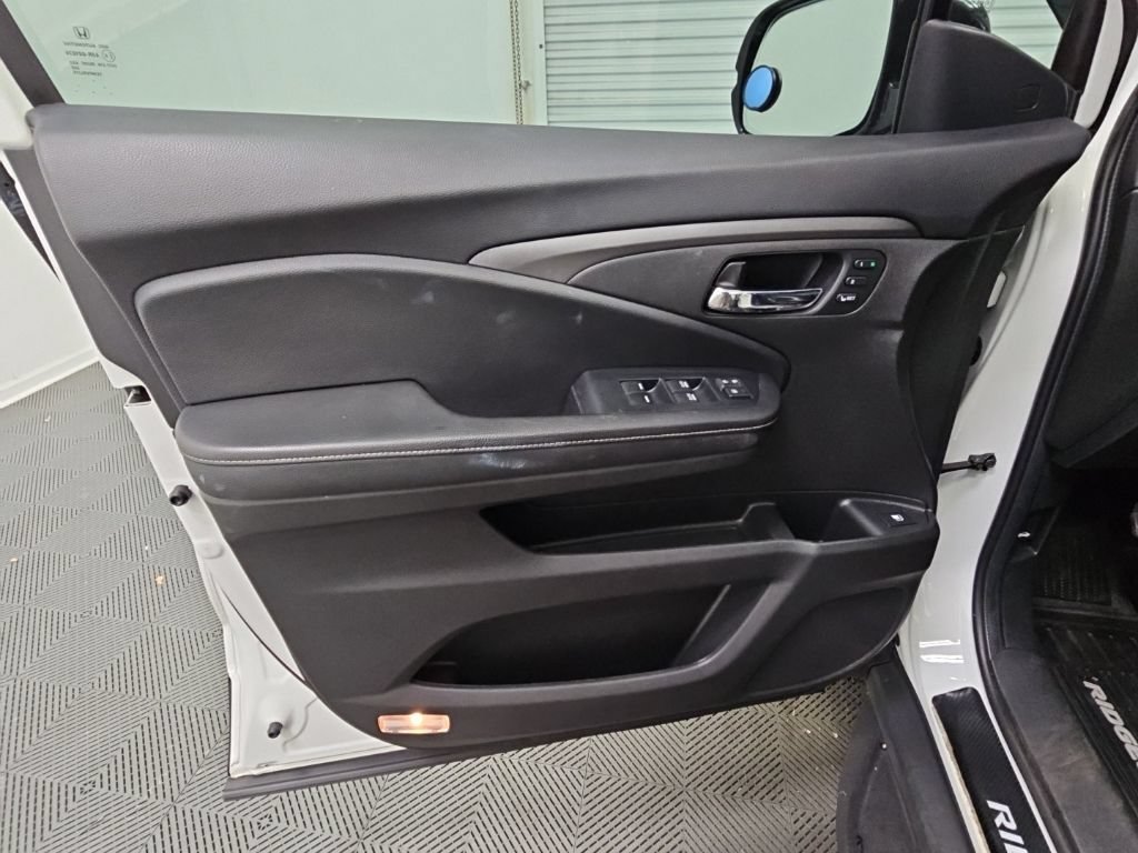 Used 2023 Honda Ridgeline RTL-E image 31