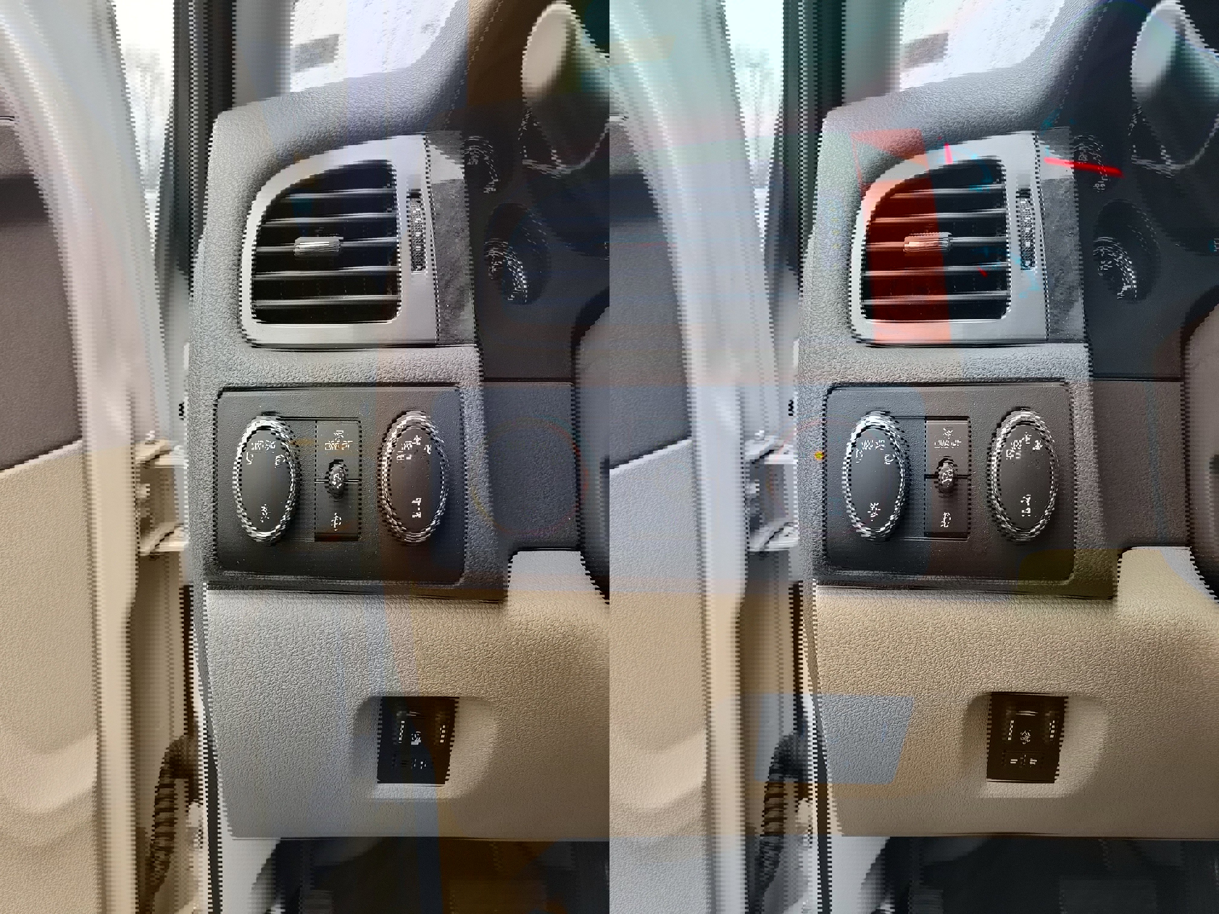 Used 2013 Chevrolet Avalanche LTZ image 20