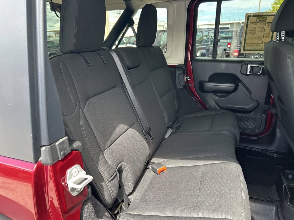 Used 2021 Jeep Wrangler Unlimited Sport image 26