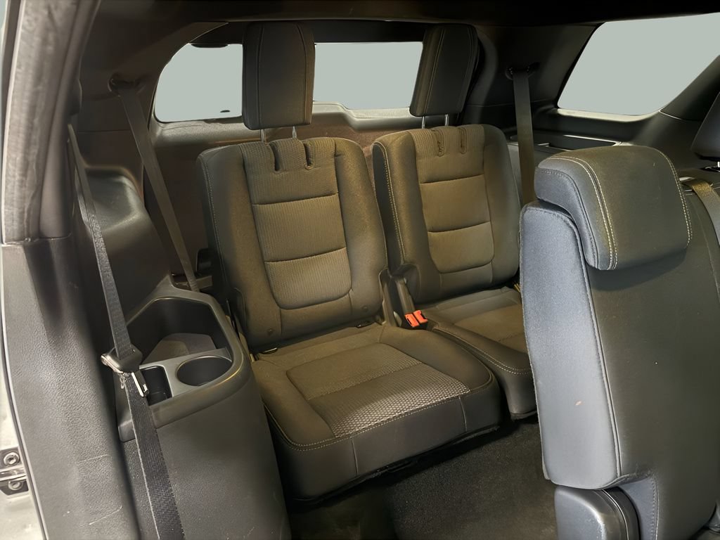 Used 2017 Ford Explorer XLT FWD image 34