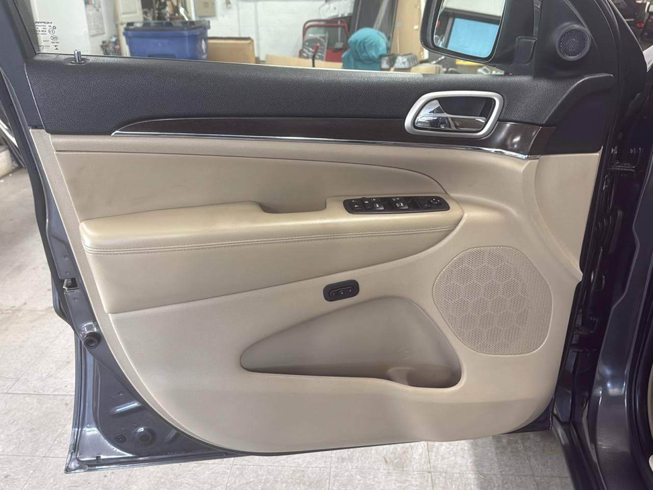 Used 2018 Jeep Grand Cherokee Limited w/ Luxury Group II AWD/4WD image 31