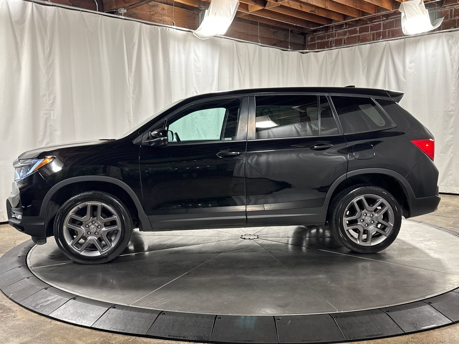 Used 2022 Honda Passport EX-L image 8
