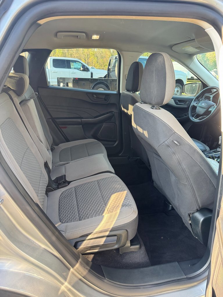 Used 2022 Ford Escape SE w/ Convenience Package image 12