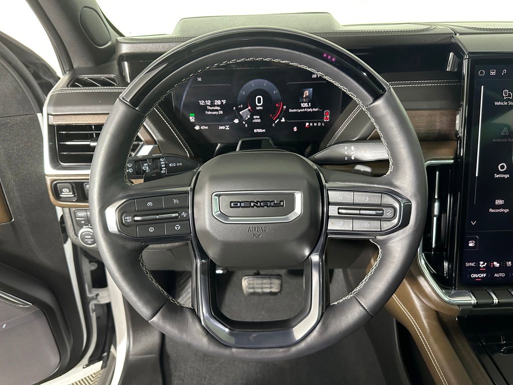 Used 2025 GMC Yukon Denali Ultimate image 12