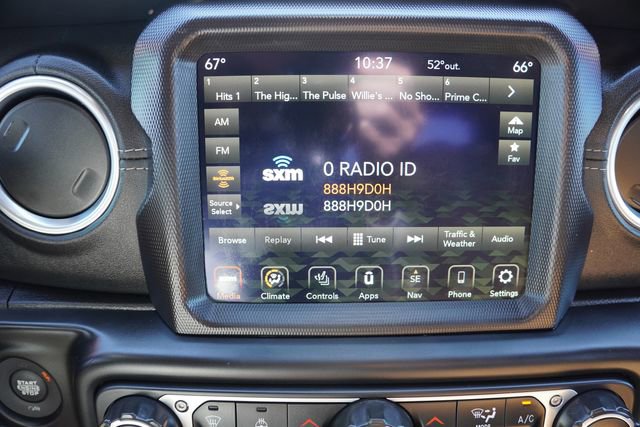 Used 2020 Jeep Gladiator Overland AWD/4WD image 25